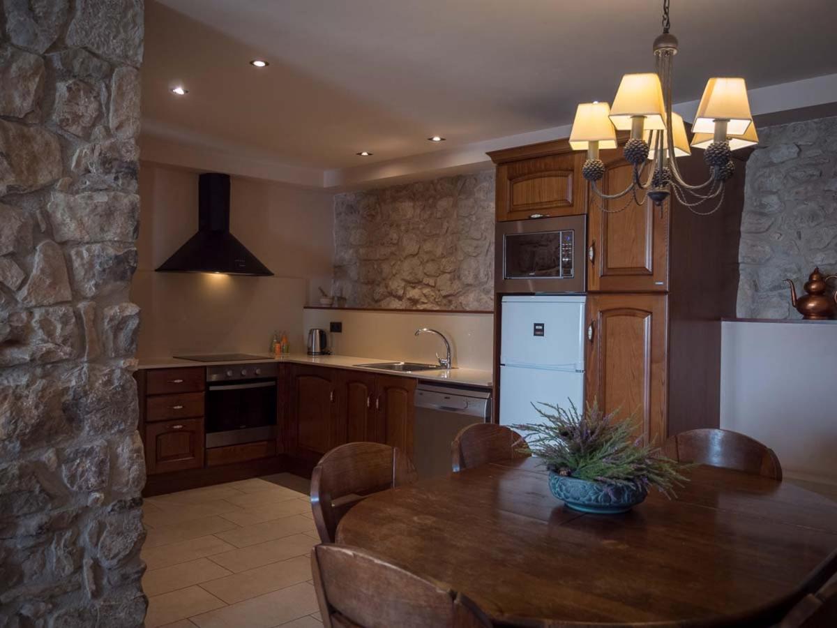 Viladomatrural La Nou de Bergueda Luaran gambar