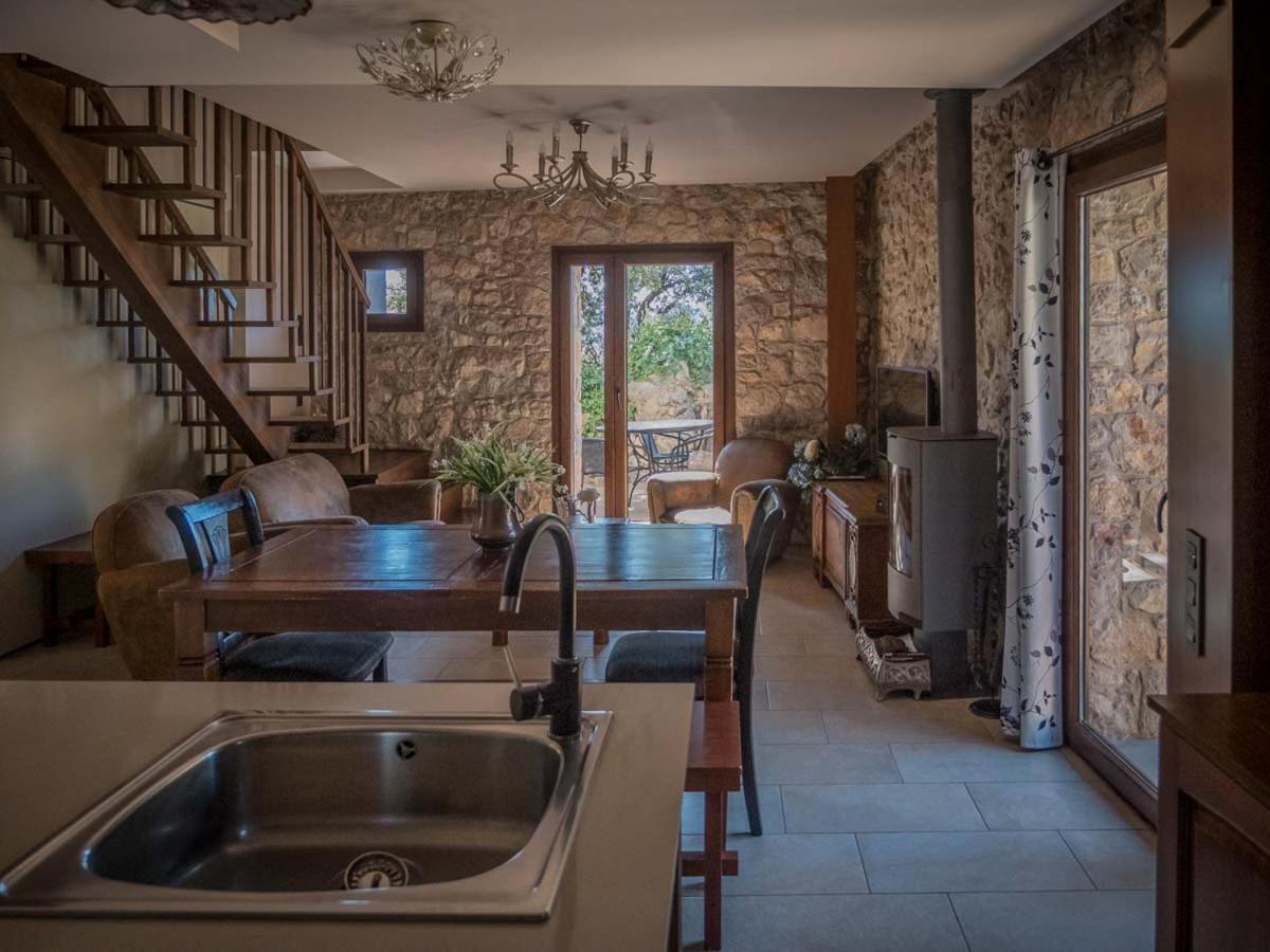 Viladomatrural La Nou de Bergueda Luaran gambar